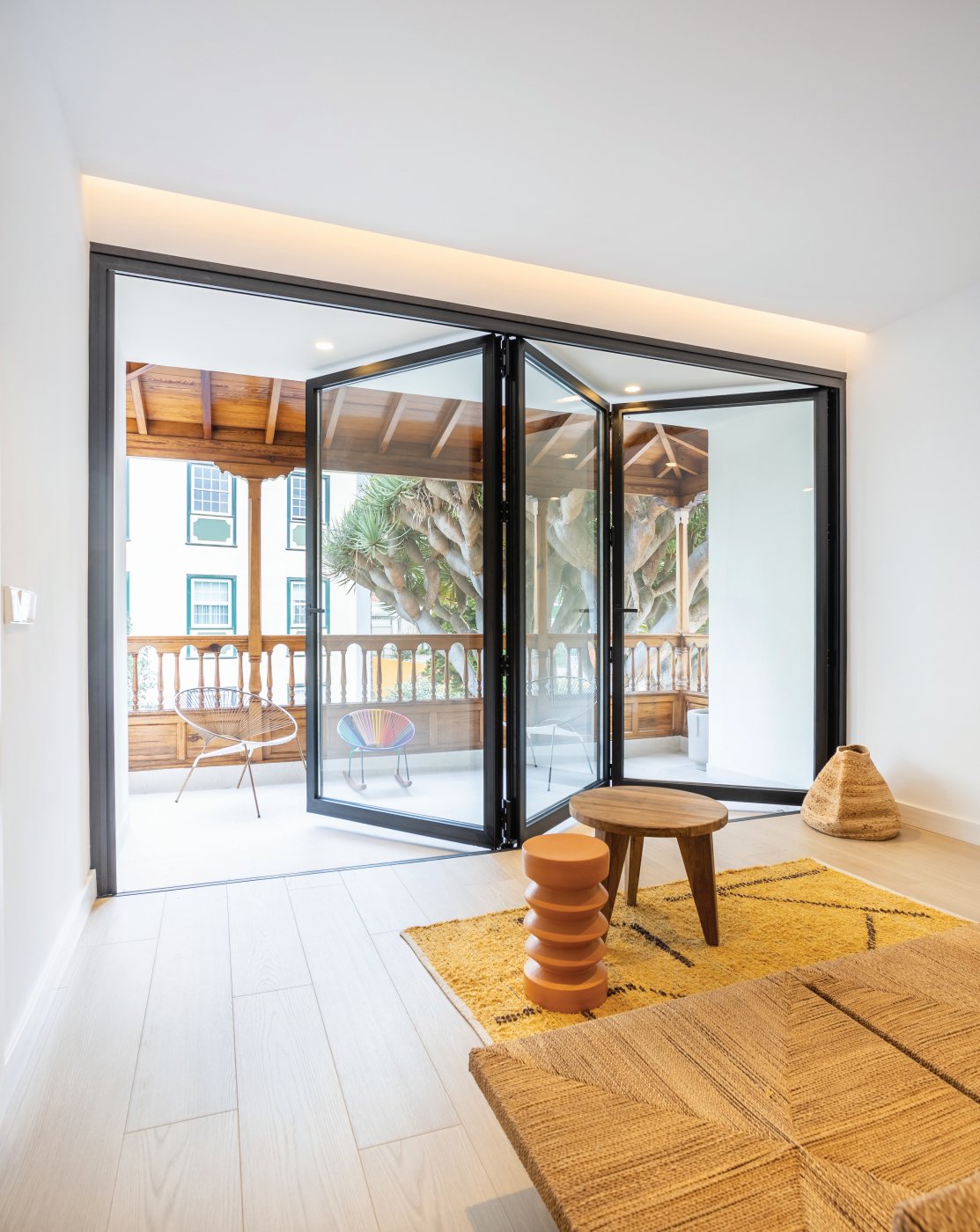 Aluminium Bifold Plus